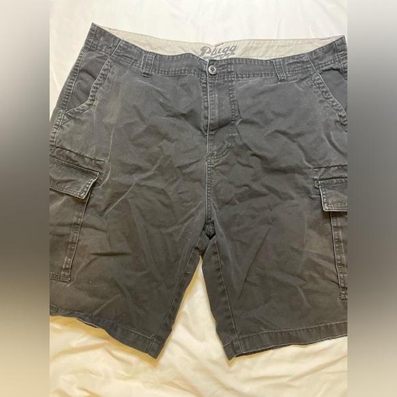 Plugg size 40 black cargo shorts - Picture 2 of 5